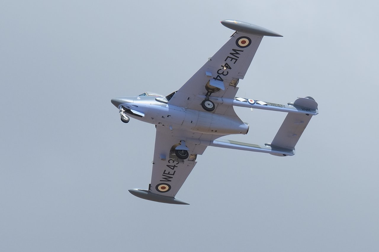 A de Havilland DH.112 Venom in flight. The RAF scrambled de Havilland Venom NF.3 night fighters from RAF Waterbeach to intercept the Lakenheath object; the first pilot got a radar gun-lock before the object swung behind him. This is a photograph of the aircraft type, not of the 1956 incident itself, which left no photographs because it was a radar-and-visual event at night.