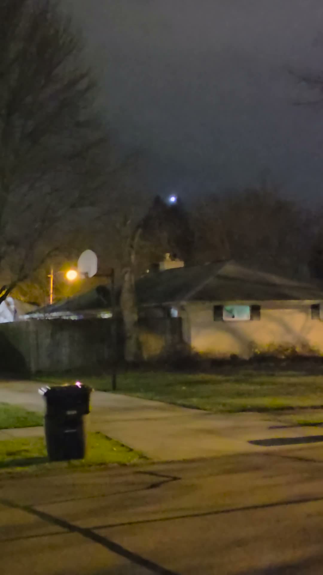 A Blue-White Orb Over Elyria, Ohio (11 March 2026) - Elyria, Ohio, United States