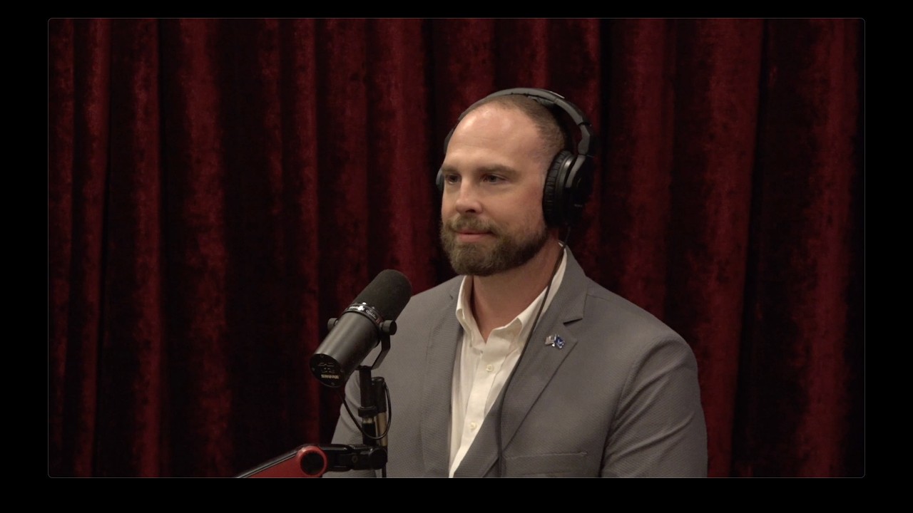 Title card of The Joe Rogan Experience episode 2560, published 30 September 2026 and running two hours, thirty six minutes and twenty five seconds. The image is the episode artwork and is not evidence for any claim made in the interview.