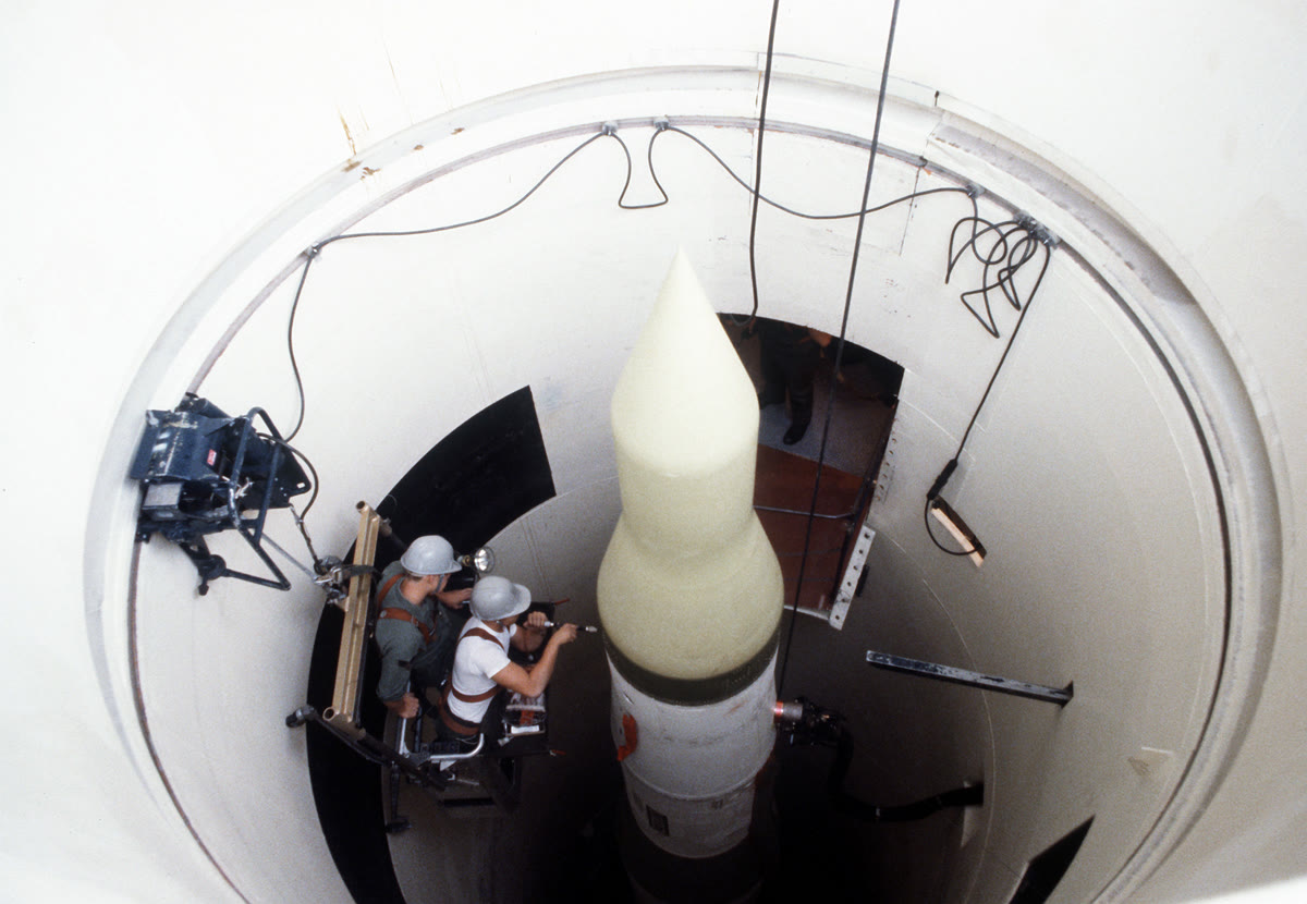 Airmen service a Minuteman missile in its launch silo (US Air Force photo). No image of the object reported over Echo Flight exists; this is a period view of the weapon system that went off alert on 16 March 1967.