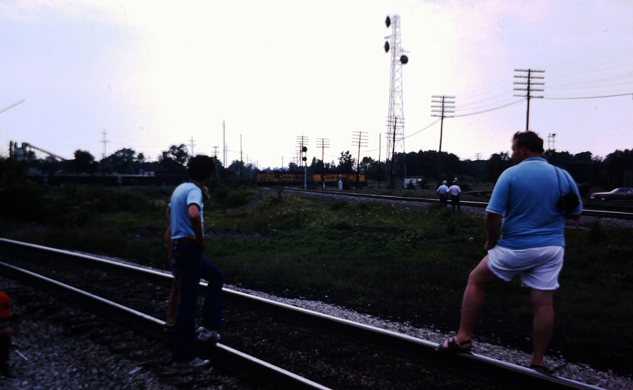 A real July 1977 photograph of a Chesapeake and Ohio (Chessie System) freight train at Plymouth, Michigan. This is a period-accurate reference image of the same railroad and year, not a photograph of the Fostoria encounter, for which no photo or witness sketch was ever produced.