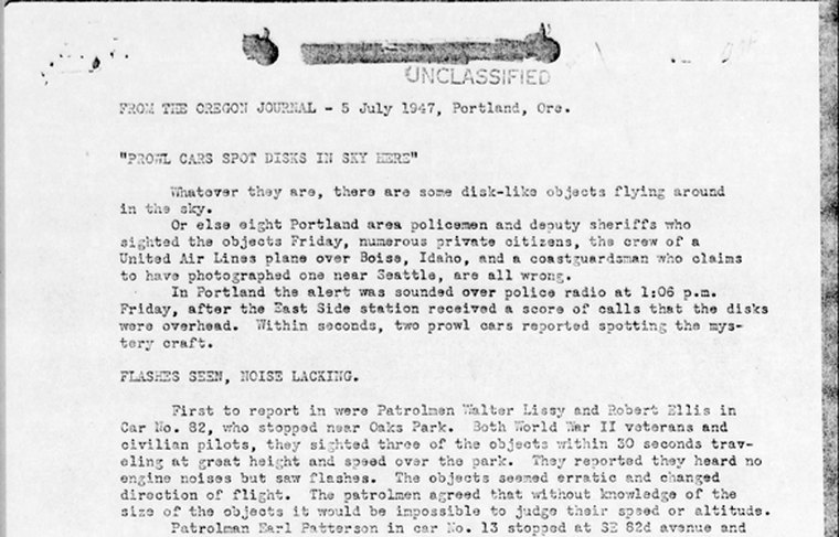 A scanned page from the United States Air Force Project Blue Book file on the 4 July 1947 Portland, Oregon and Vancouver, Washington disc sightings. This is the official government document, not a photograph of the objects; the file carries the case as an "unknown" and records the evaluator's note that "there is no astronomical explanation for this incident." No authenticated photograph of the Portland discs themselves exists.