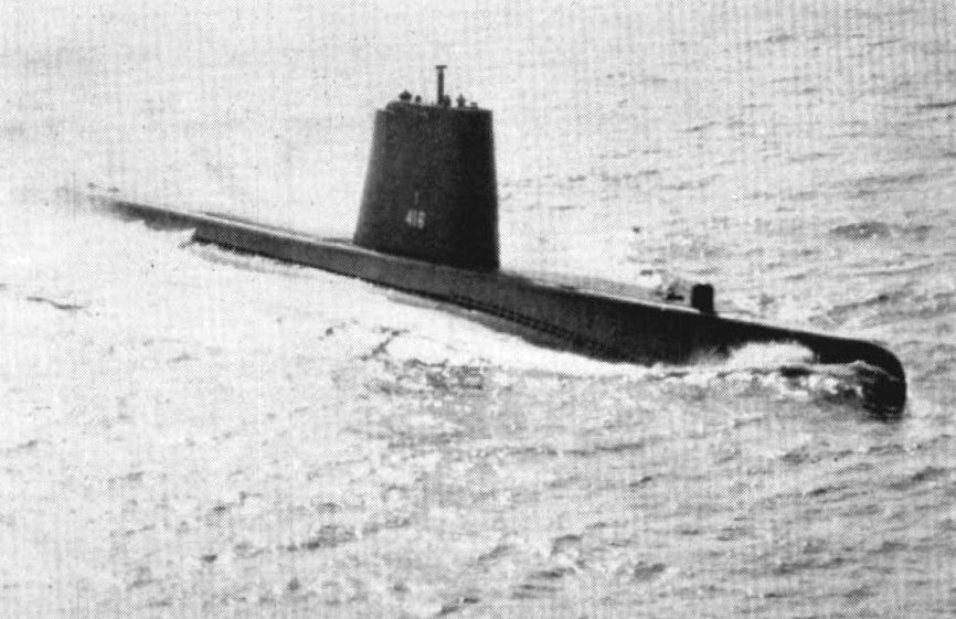 The diesel-electric submarine USS Tiru (SS-416) underway on the surface in the early 1960s, hull number 416 visible on the sail. This is a real U.S. Navy photograph of the actual vessel involved, taken a few years before the claimed June 1966 encounter. It is the submarine, not the alleged object; no authentic image of the reported craft exists.