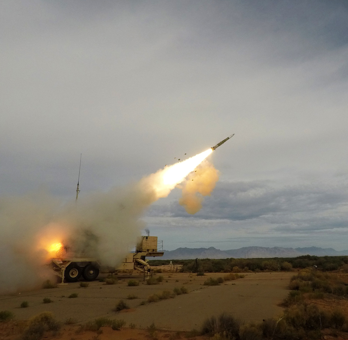 A PAC-3 missile launch during a stockpile reliability test at White Sands Missile Range, New Mexico, photographed on 16 July 2018. NO IMAGERY OF THE OBJECTS DESCRIBED IN THIS REPORTING EXISTS. This photograph shows the range that the reporting names, an active U.S. Army test range where missile and directed-energy testing is routine. It does not show any reported UAP or any claimed engagement.